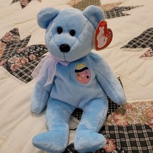 Eggs 11 2001 Beanie Baby